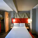 Ibis Canal Saint Martin Hotel 3*