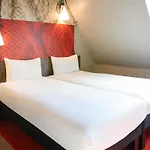 Ibis Canal Saint Martin 3*
