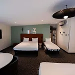 Ibis Canal Saint Martin Paris
