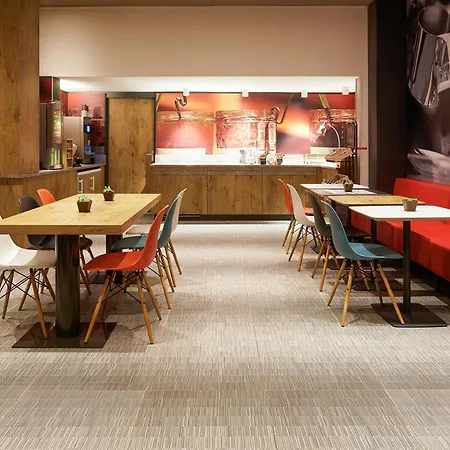 Ibis Canal Saint Martin Otel 3*