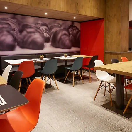 Hotel Ibis Canal Saint Martin Paryż