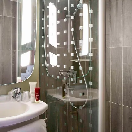 Hotel Ibis Canal Saint Martin