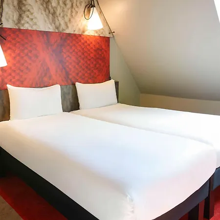 Hotel Ibis Canal Saint Martin 3*