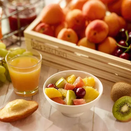 巴黎圣马丁运河宜必思酒店 酒店