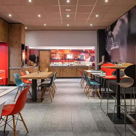 Hotel Ibis Canal Saint Martin 3*