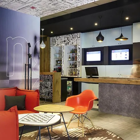 Hotel Ibis Canal Saint Martin París