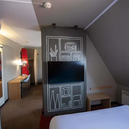 Ibis Canal Saint Martin Hotel