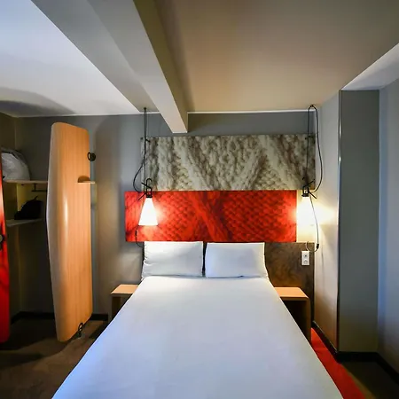 Ibis Canal Saint Martin Отель 3*