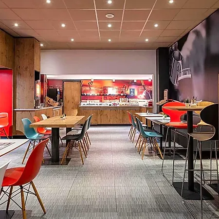 Hotel Ibis Canal Saint Martin 3*