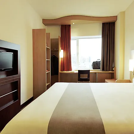 Ibis Canal Saint Martin