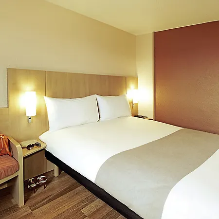 Hotel Ibis Canal Saint Martin