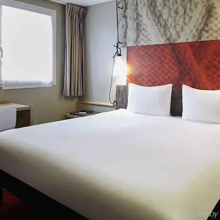 Hotel Ibis Canal Saint Martin 3*