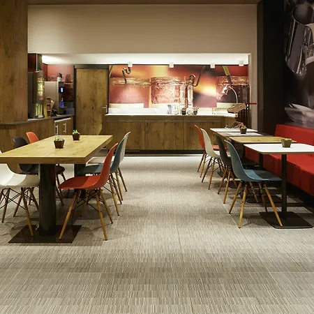 Ibis Canal Saint Martin 3* Paris