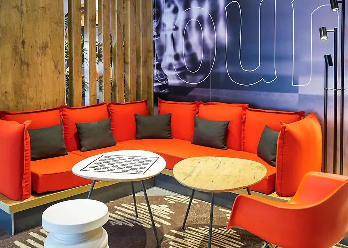 Ibis Canal Saint Martin Отель Париж