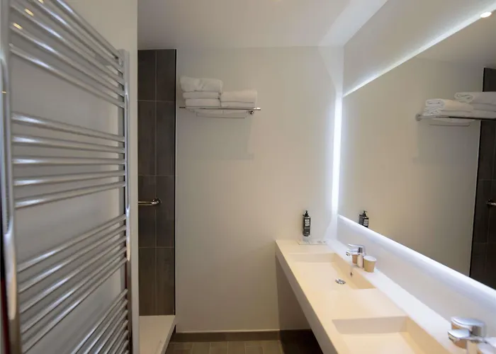 Ibis Canal Saint Martin 3*