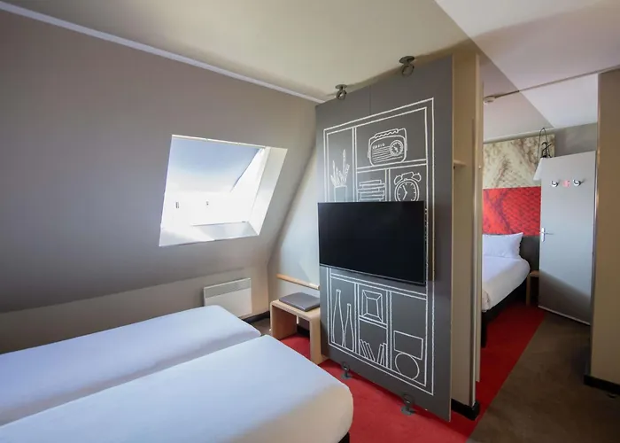 Ibis Canal Saint Martin Отель Париж