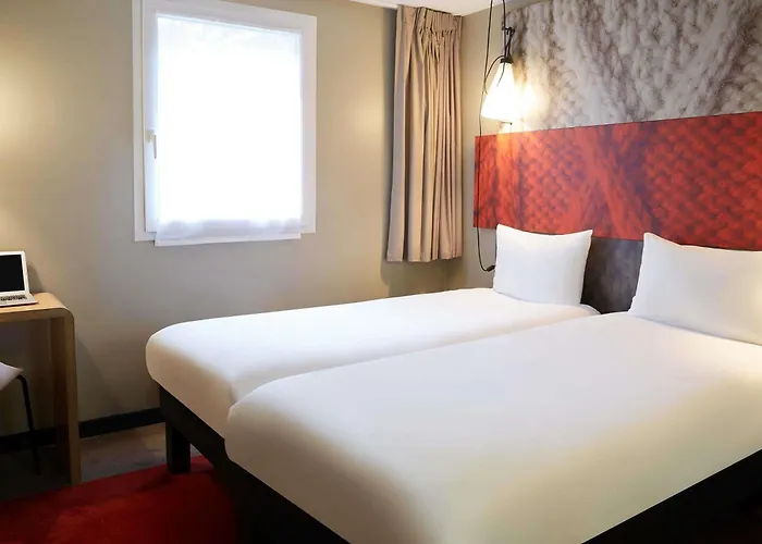 Отель Ibis Canal Saint Martin Париж