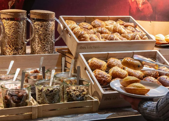 Ibis Canal Saint Martin 3* Париж