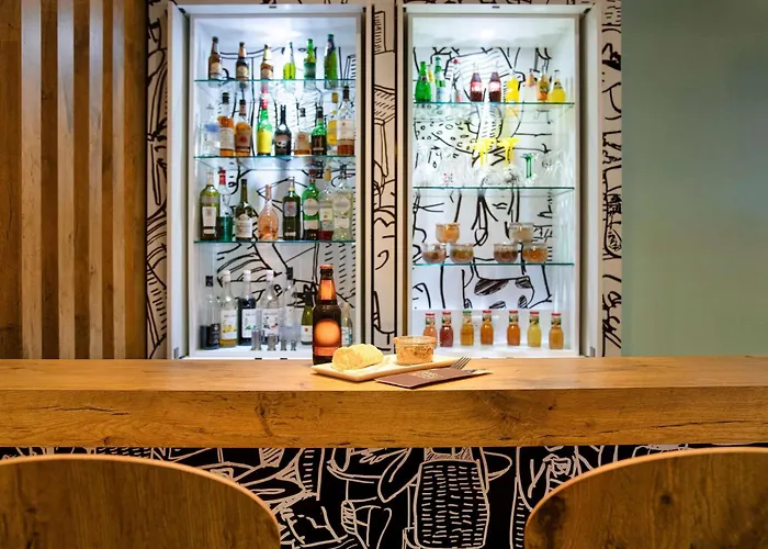 Ibis Canal Saint Martin 3*