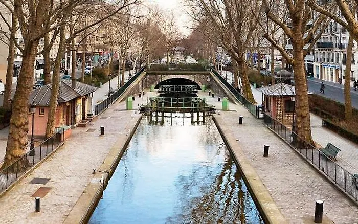 Отель Ibis Canal Saint Martin 3*