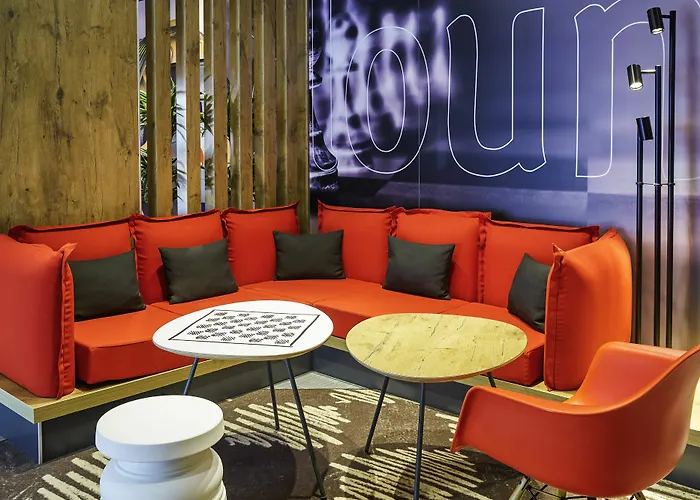 Ibis Canal Saint Martin Отель Париж